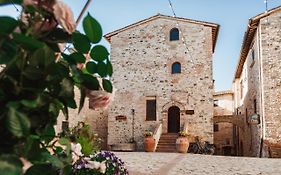 Borgo Petroro